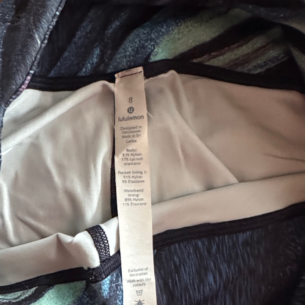 lululemon athletica leggings - Picture 2 of 2